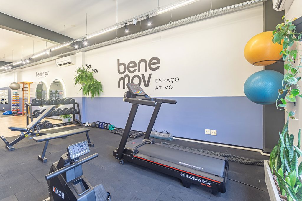Ambiente de uma academia personal trainer e funcional personalizada no Estreito, Florianópolis
